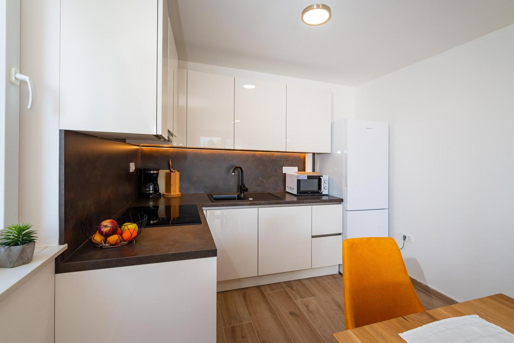 Apartmani Lelu Pridraga Eksteriør billede