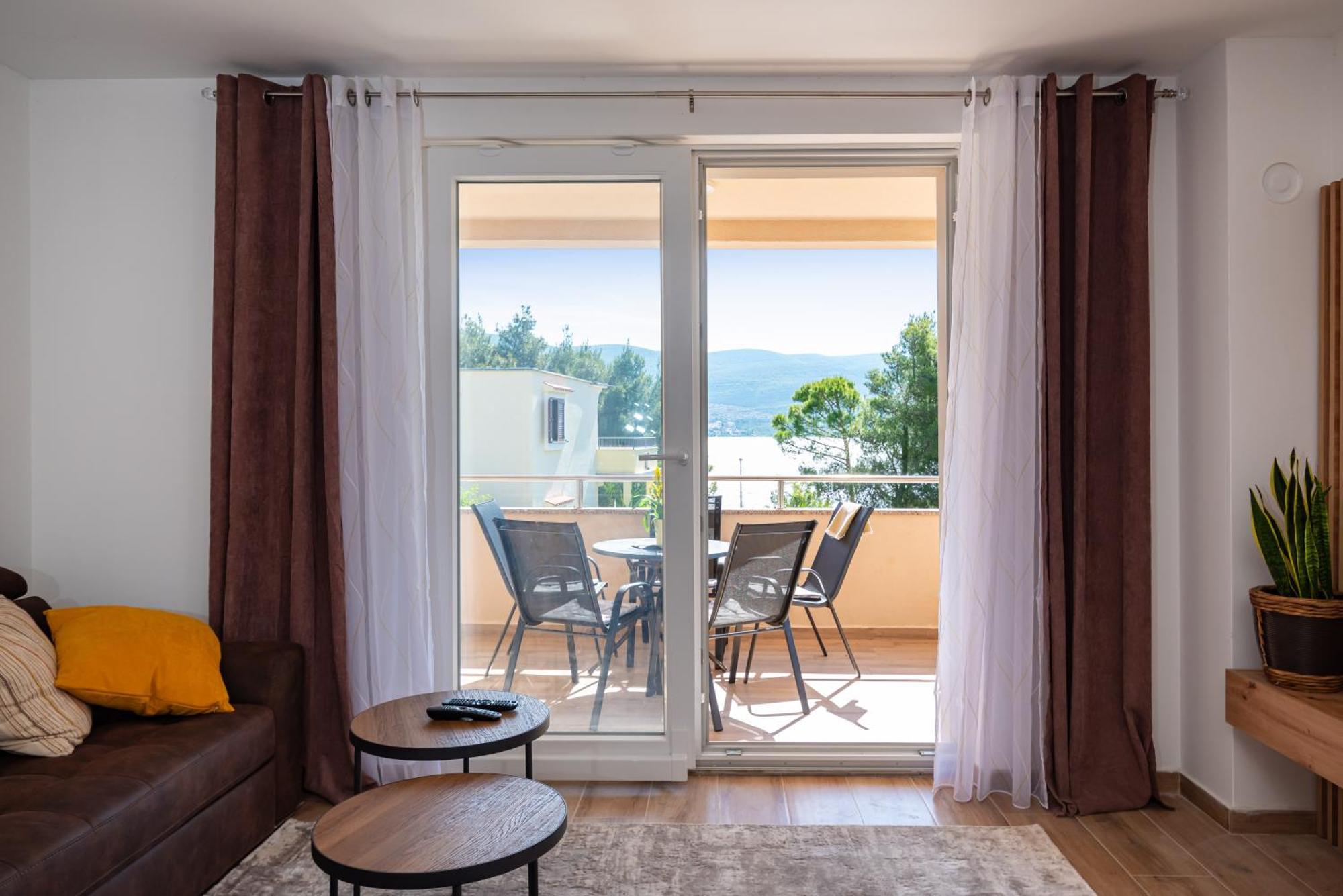 Apartmani Lelu Pridraga Eksteriør billede