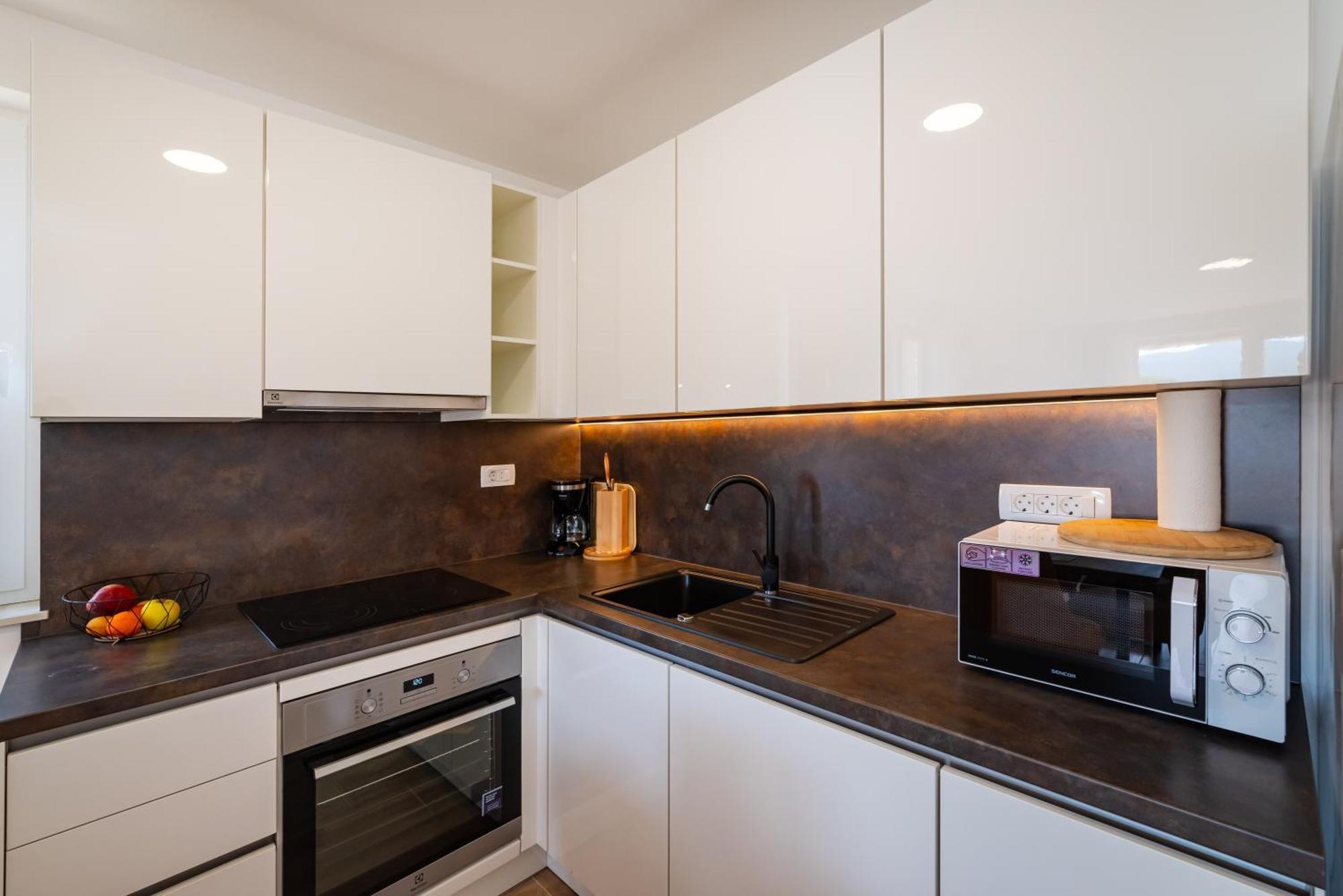Apartmani Lelu Pridraga Eksteriør billede